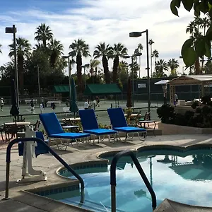 https://getaways-at-palm-springs-tennis-club-92262.palm-springs-ca-hotels.com